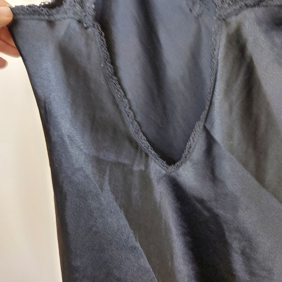 In bloom by jonquil black satin and lace chemise with low back and t closure - Picture 5 of 6